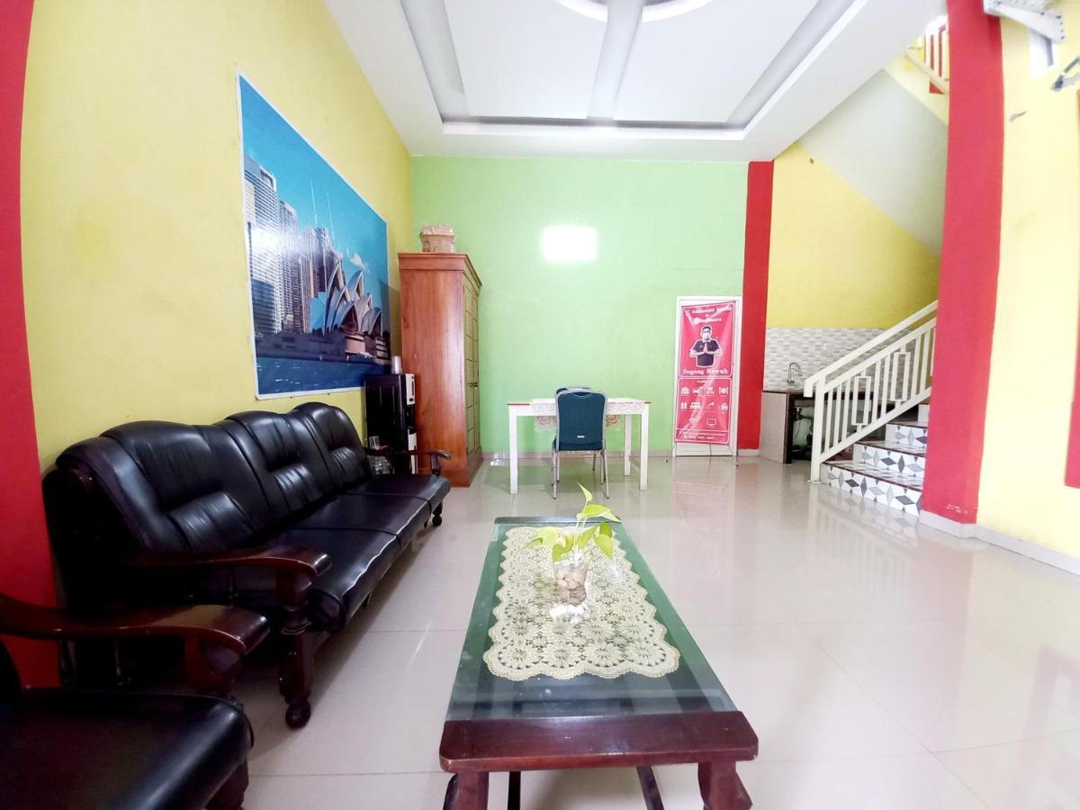 Harmony House Syariah Near Alun Alun Pati Mitra Reddoorz酒店 外观 照片