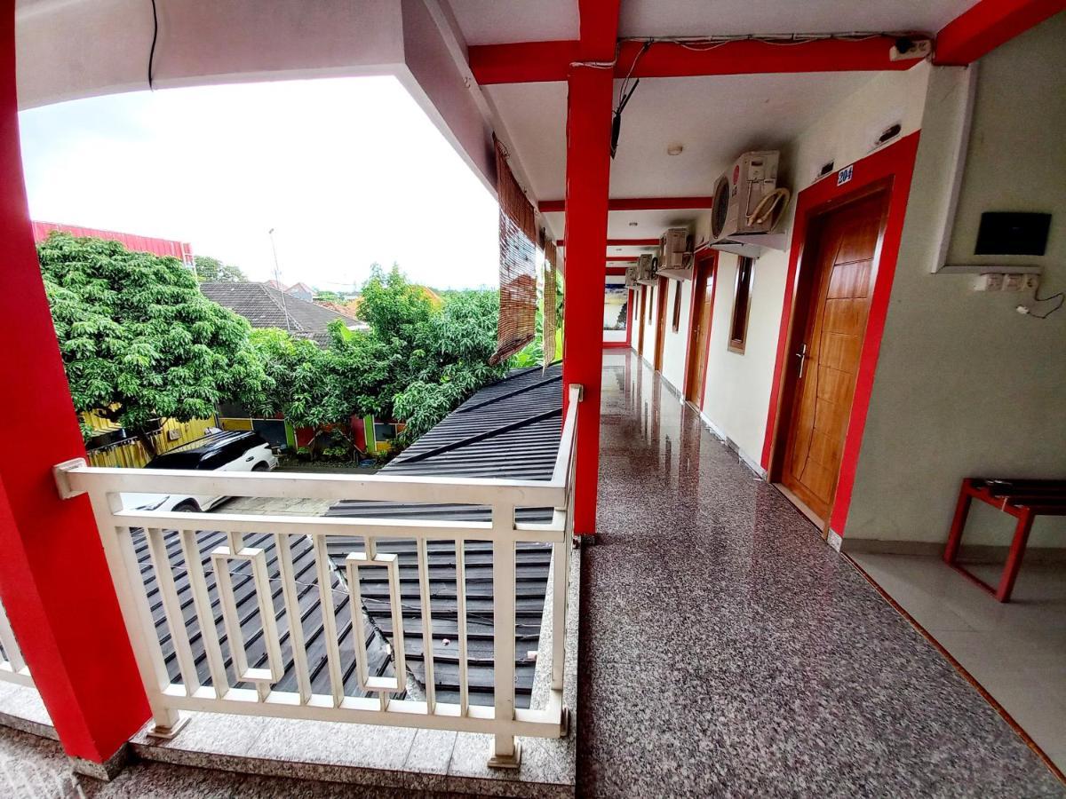 Harmony House Syariah Near Alun Alun Pati Mitra Reddoorz酒店 外观 照片